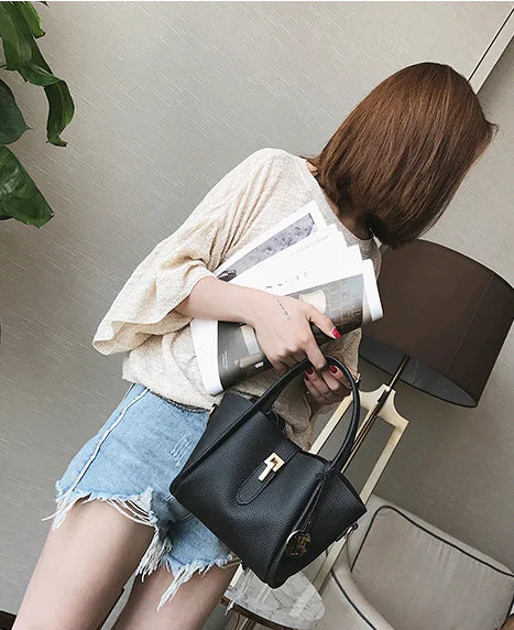 Stylish New Women’s Handbag with Simple Lock Closure